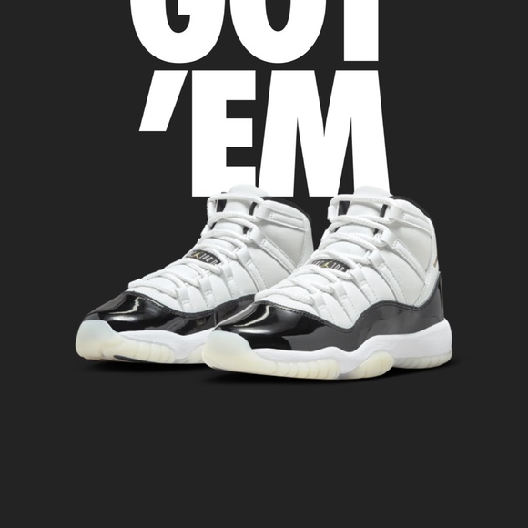 Jordan Retros size 13 - Picture 3 of 3